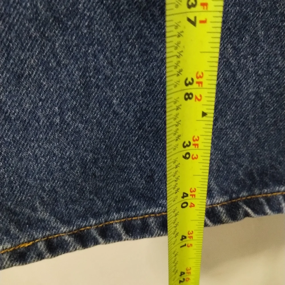 Levis excellent no